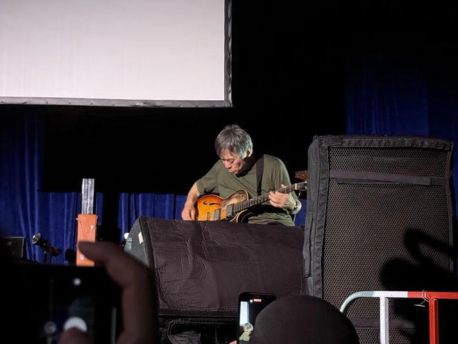 近百万一个高中辍学生的实验音乐乌托邦开元